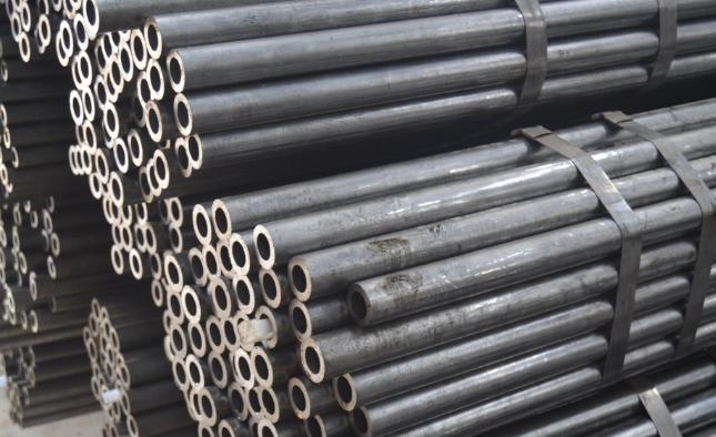 直銷山東無(wú)縫鋼管